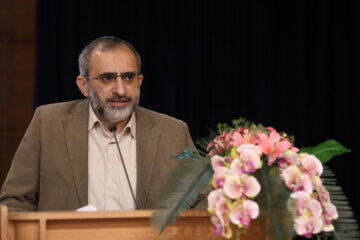 استاندار مرکزی: اتفاقات خوبی در اقتصاد کشور شکل گرفته است استاندار مرکزی: اتفاقات خوبی در اقتصاد کشور شکل گرفته است