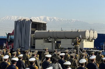 نیروی زمینی ارتش به موشک فتح مجهز شد