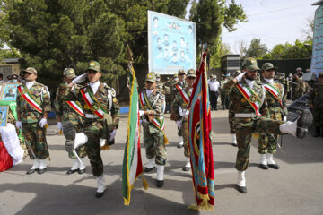 رژه ۲۹ فروردین گرامیداشت روز ارتش جمهوری اسلامی ایران در شیراز