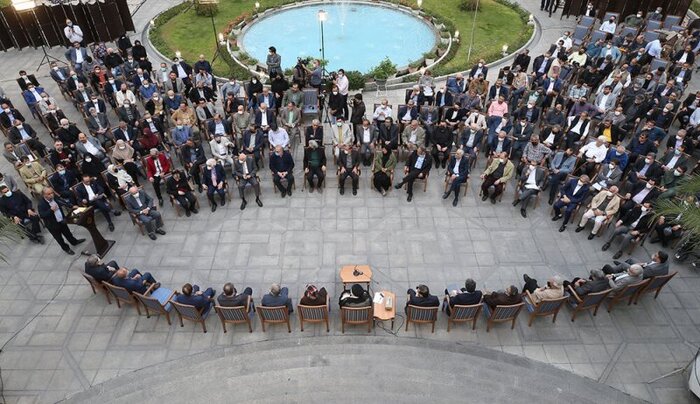 درنگی بر ۱۹ کلیدواژه هنرمندان در گفتوگو با رییسجمهور/ به این دولت امیدواریم