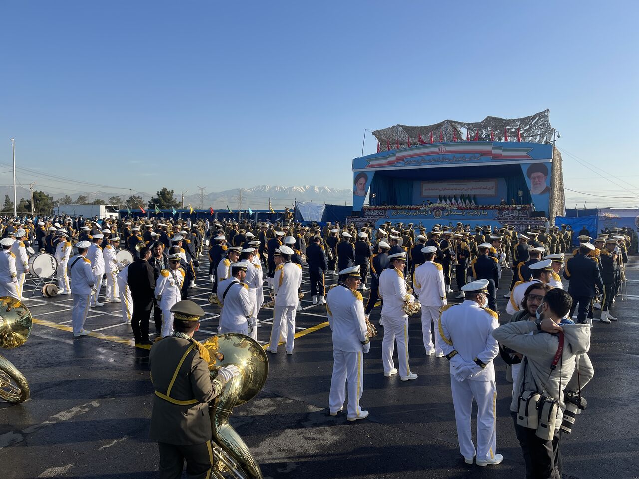 مراسم رژه روز ارتش آغاز شد