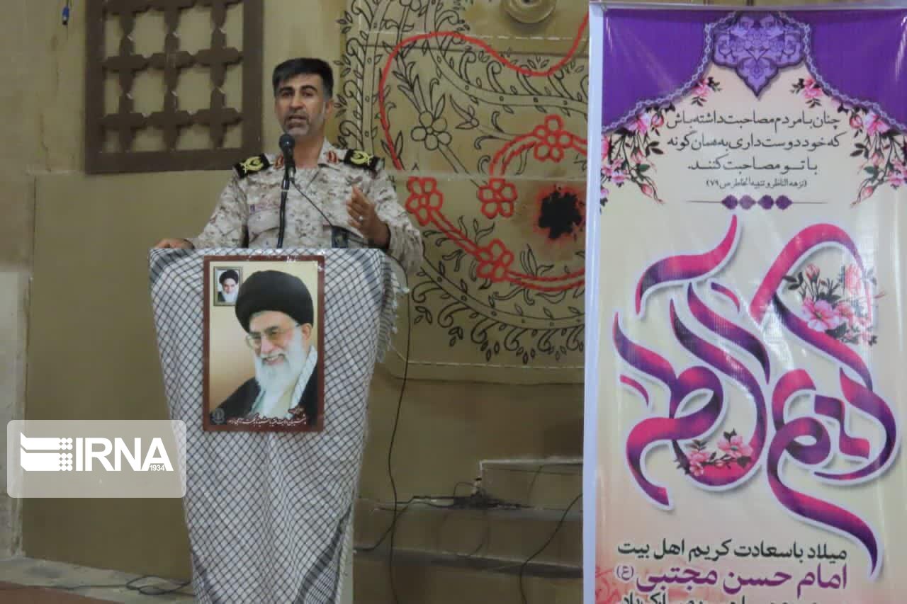 عشایر عزتمندانه از مرزهای کشور پاسداری می‌کنند