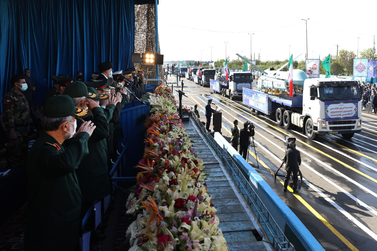 قدرتنمایی پهپادی ارتش با دستاوردهای جدید/ کدام تجهیزات برای نخستینبار به نمایش درآمد؟ قدرتنمایی پهپادی ارتش با دستاوردهای جدید/ کدام تجهیزات برای نخستینبار به نمایش درآمد؟