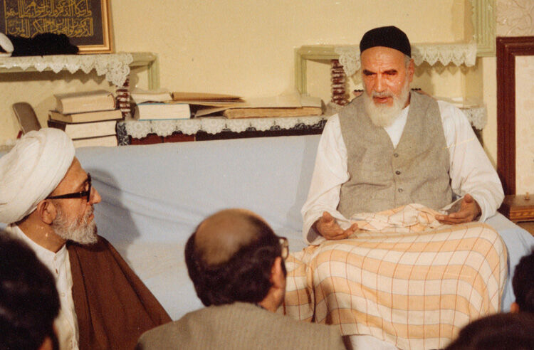 اگر اسلامِ «جامعه روحانیت مبارز» آمریکایی است ما را به دریاچه ساوه بریزید اگر اسلامِ «جامعه روحانیت مبارز» آمریکایی است ما را به دریاچه ساوه بریزید