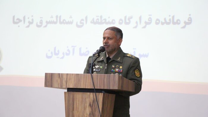 ۳۰۰ نفر از پیشکسوتان قرارگاه منطقه‌ای شمال شرق ارتش در مشهد تجلیل شدند
