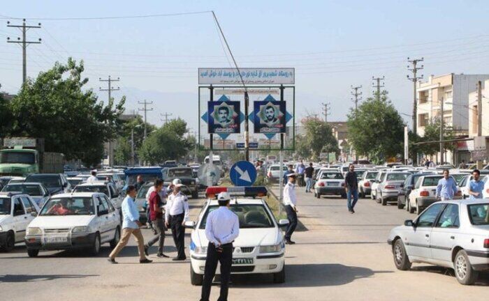 فرماندار: وضعیت ترافیک شهری و جادههای گنبدکاووس مناسب نیست فرماندار: وضعیت ترافیک شهری و جادههای گنبدکاووس مناسب نیست