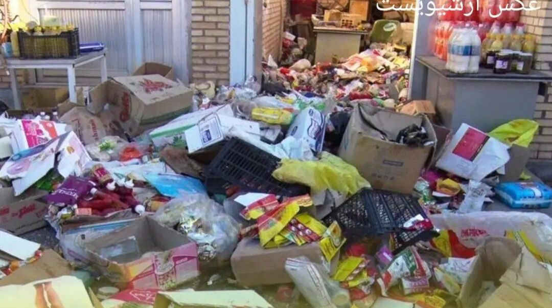 ۹ تن انواع مواد غذایی غیرقابل مصرف در مهاباد توقیع توقیف شد ۹ تن انواع مواد غذایی غیرقابل مصرف در مهاباد توقیع توقیف شد