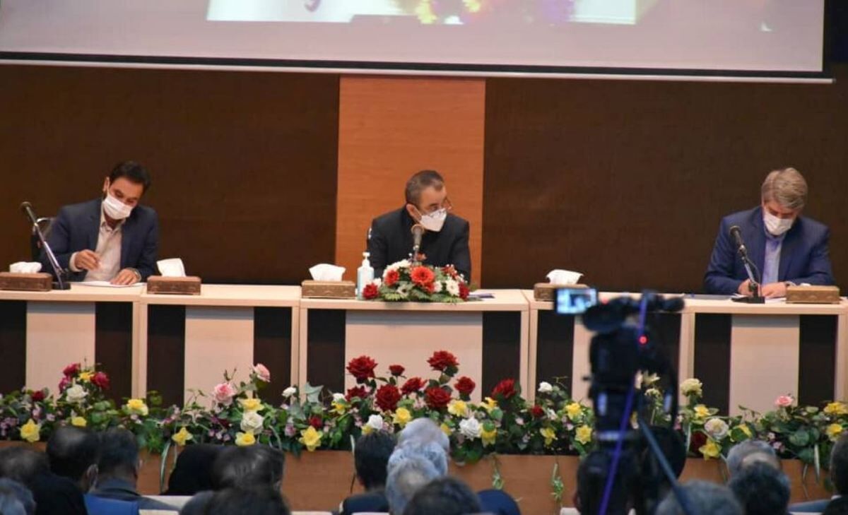 مشکلات اقتصادی و معیشتی مردم دستوری حل نمی‌شود