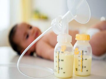 ۵۵ درصد شیر اهدایی به بانک شیر مادر مشهد افزایش یافت