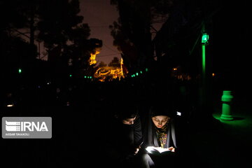 Les Iraniens célèbrent « la Nuit de Destin »