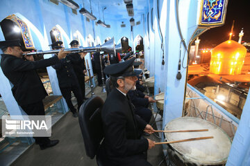 La tradition musicale de Naghareh-Zani dans le sanctuaire sacré de l’Imam Reza