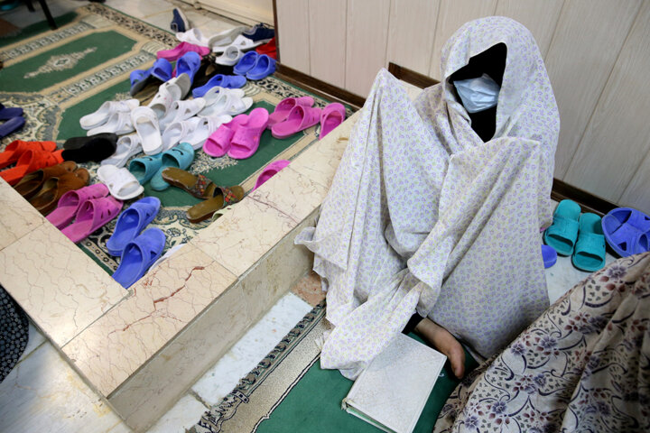 نسیم مناجات و زمزمه دعا در زندان زنان