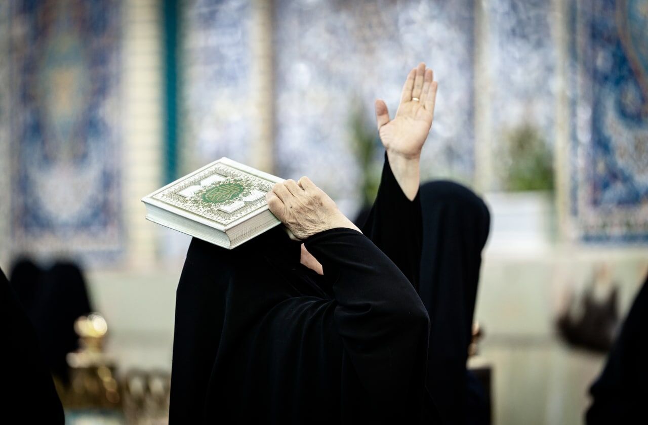 آیین احیای اولین شب قدر در استان مرکزی برگزار شد آیین احیای اولین شب قدر در استان مرکزی برگزار شد