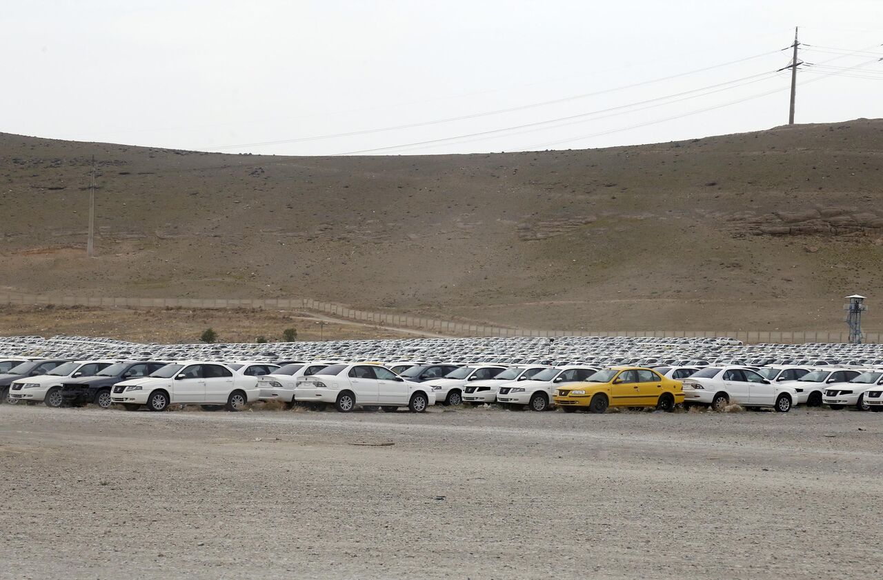 تاکید استاندار آذربایجان شرقی بر ترخیص خودروهای انبار شده ایران خودرو تبریز