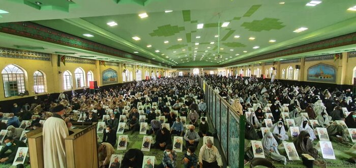 امام جمعه سیرجان: دولت دست دلالان و ریشه گرانی را قطع کند