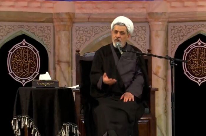 آیین احیای دومین شب قدر در حرم امام هشتم (ع) برگزار شد