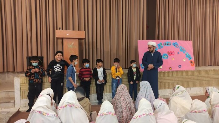 ویژهبرنامه «ماه بارانِ بهشتیان کوچک» در همدان اجرا شد