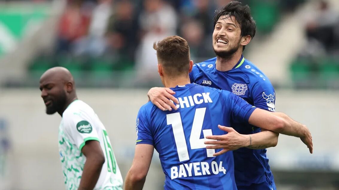 Un but et une passe décisive le cadeau de l’Iranien Sardar Azmoun aux fans de Leverkusen