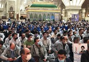 کارگران در آستانه هفته کارگر به امام خمینی (ره) ادای احترام کردند