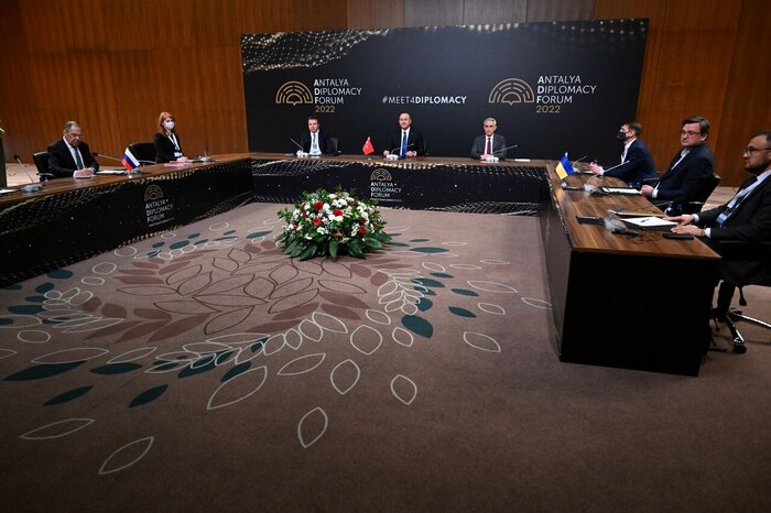 از عادی شدن شرایط درمرز افغانستان و ایران در ولایت هرات تا نقض آتشبس از سوی ائتلاف سعودی