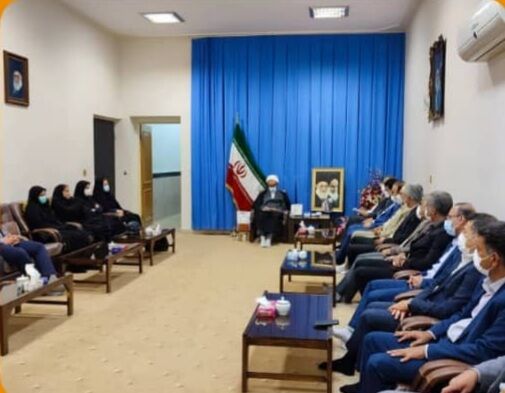 استقرار کلینیک های درمانی در تمامی شهرستان های ایلام ضروری است استقرار کلینیک های درمانی در تمامی شهرستان های ایلام ضروری است