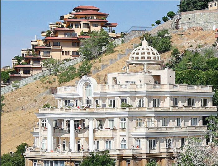 لوکسنشینان چقدر مالیات پرداخت کردند؟