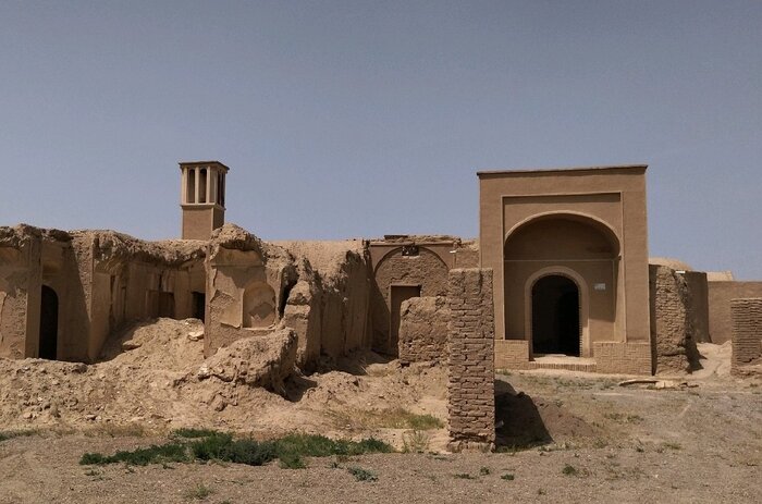 ارثیه به جا مانده در محله تاریخی سردشت فردوس