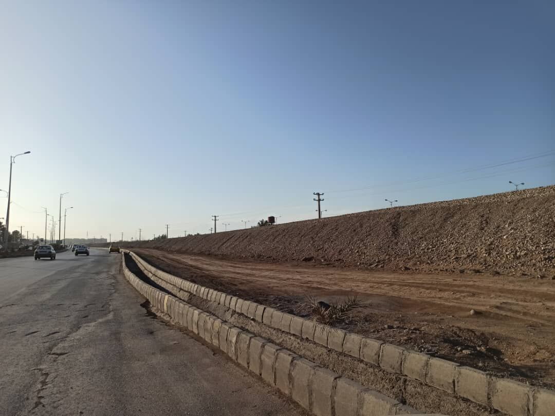 نقض حریم راهآهن در شهر کرمان/ مسئول حوادث احتمالی کیست؟ نقض حریم راهآهن در شهر کرمان/ مسئول حوادث احتمالی کیست؟