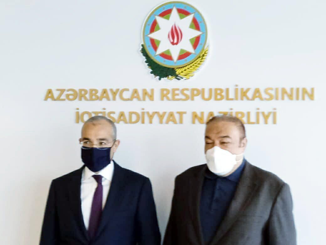 Azeri minister stresses enhanced ties with Iran