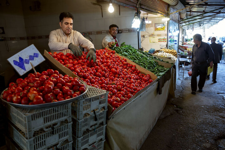 سرانه مصرف میوه در سراشیبی؛ راهکار کدام است؟