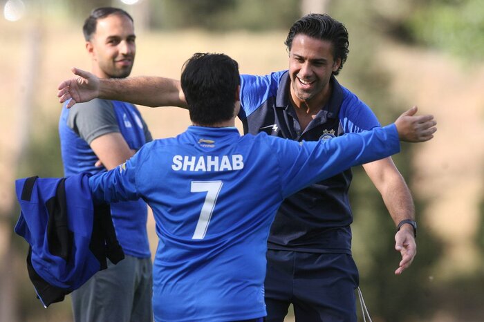 استقبال گرم از پین در تمرین استقلال