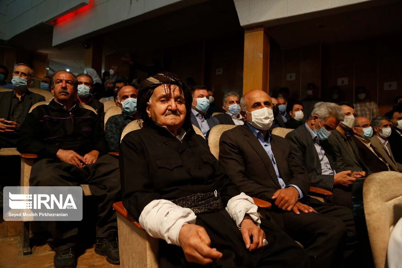 ۳ میلیارد ریال در جشن گلریزان دیواندره جمع آوری شد ۳ میلیارد ریال در جشن گلریزان دیواندره جمع آوری شد