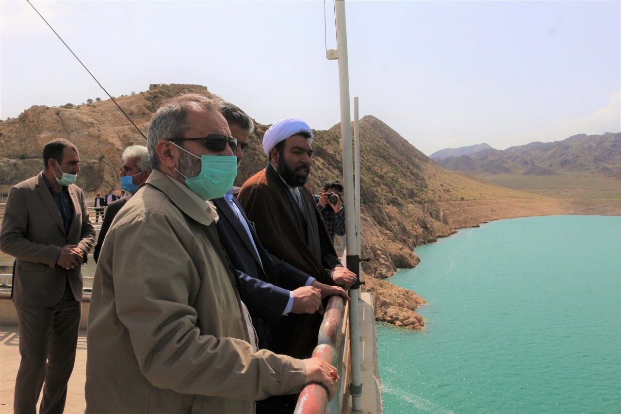 دریچههای سد الغدیر از امروز به روی باغات ساوه گشوده میشود دریچههای سد الغدیر از امروز به روی باغات ساوه گشوده میشود