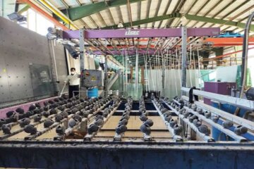 تولید 12 هزار تن شیشه در واحد تولیدی پنجره آریا کردستان
