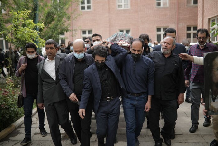 مهرداد عشقیان در خانه ابدی آرام گرفت