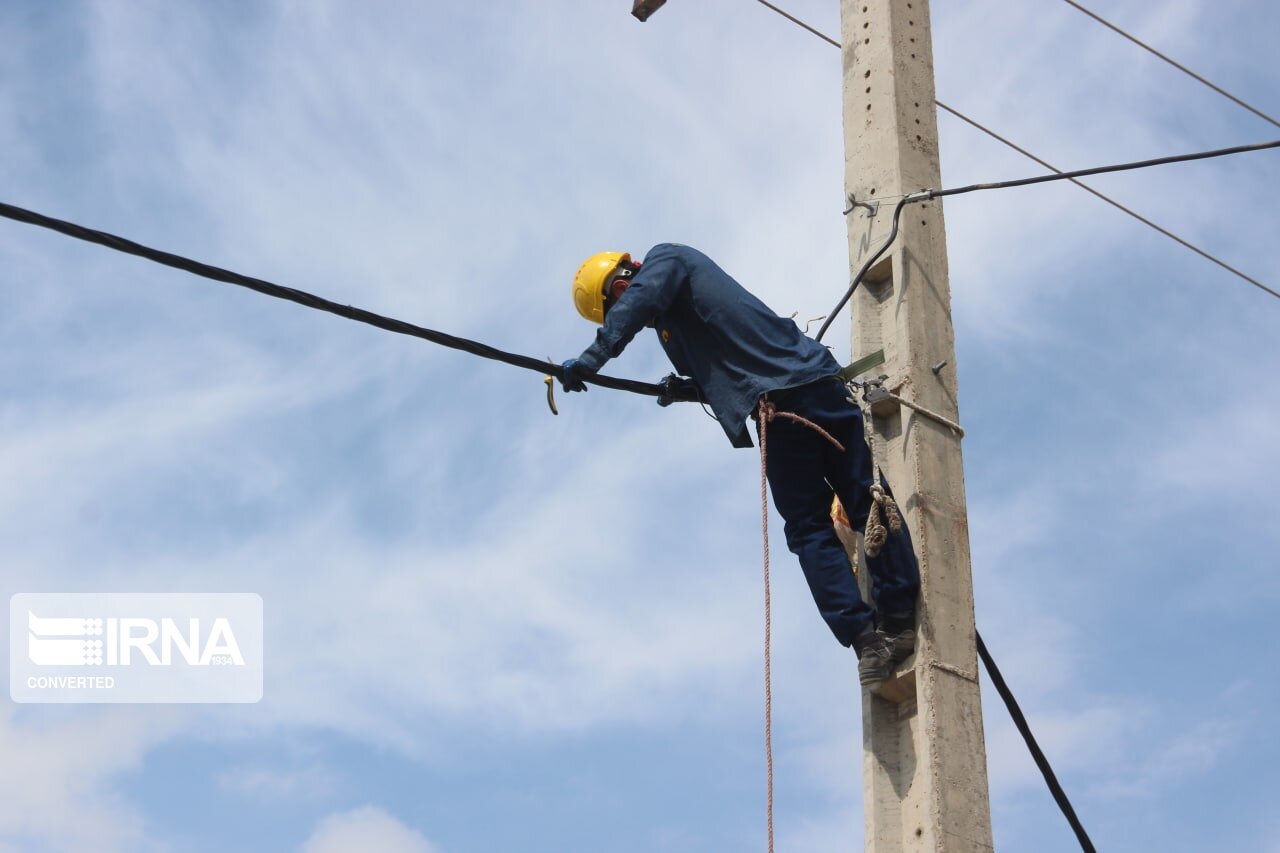 ۸۰ درصد شبکه توزیع برق گنبد به کابل خودنگهدار مجهز شد ۸۰ درصد شبکه توزیع برق گنبد به کابل خودنگهدار مجهز شد