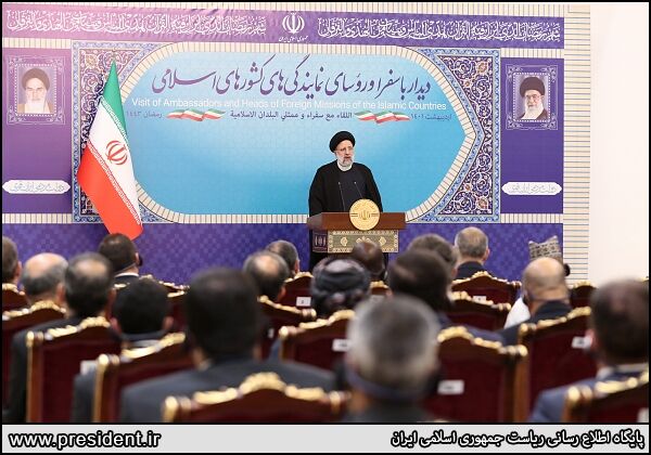 عادیسازی روابط با رژیم صهیونیستی مانند پرورش مار در آستین است