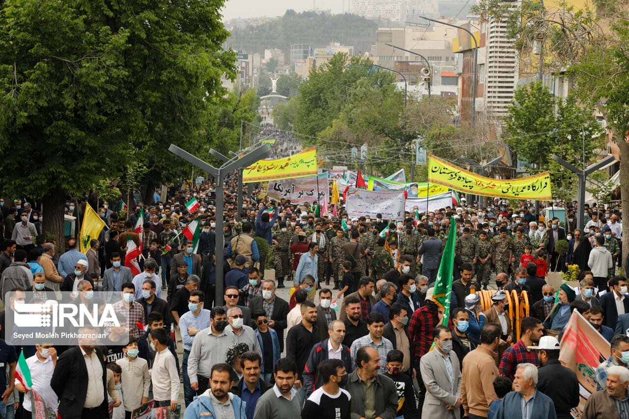 پیام مردم سنندج به فلسطینی‌ها: پشت شما ایستاده‌ایم