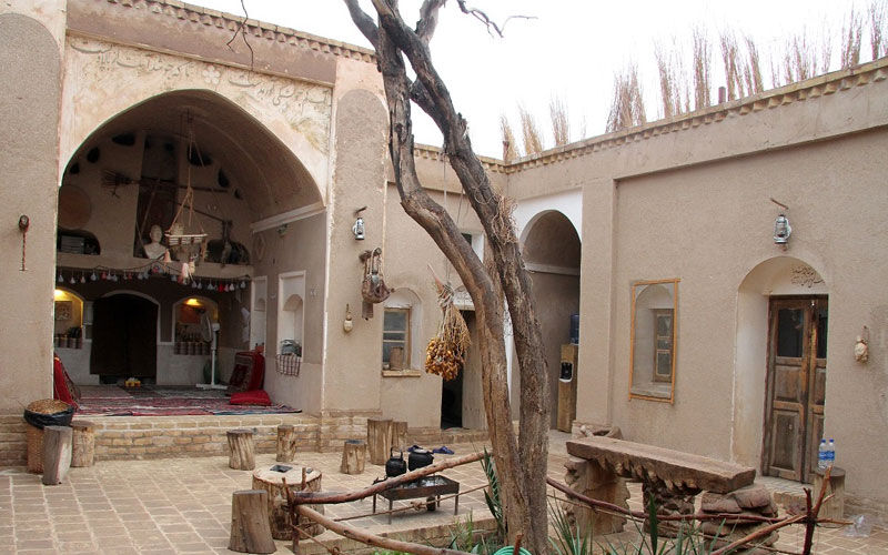 یک فعال گردشگری اصفهان  : بوم‌گردی در  ایران ناشناخته است