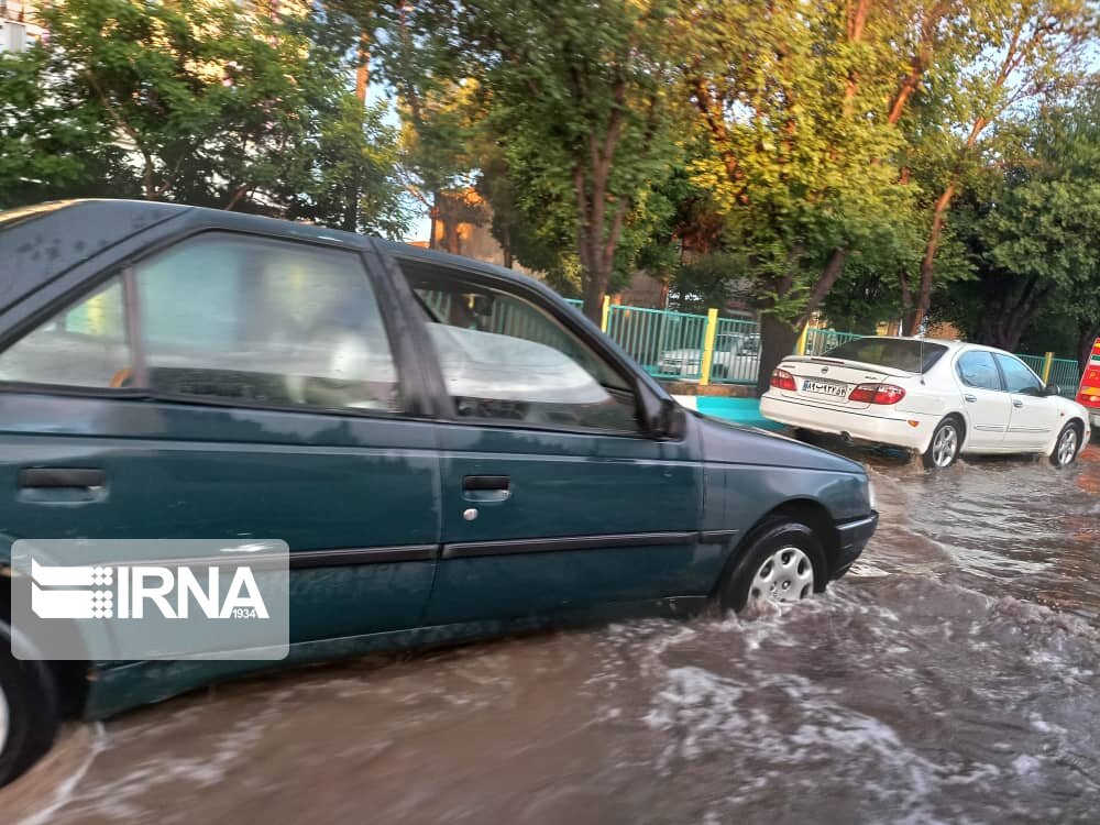 دیروز ۳۸ میلیمتر باران در «النگدره» گرگان بارید/ سقوط ۹ اصله درخت و کابل‌های برق در شهر گرگان