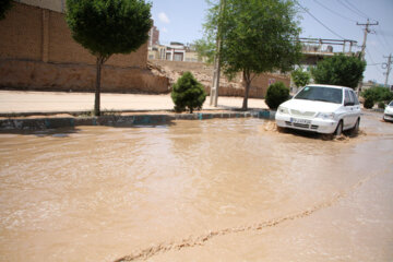 خسارت سیل و روان آبها به شهر یزد