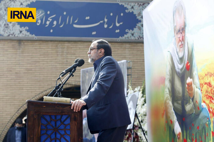 گزارش ایرنا از بدرقه "آقای نادر" به خانه ابدی/ طالب‌زاده در ترافیک انقلاب گیر نکرد