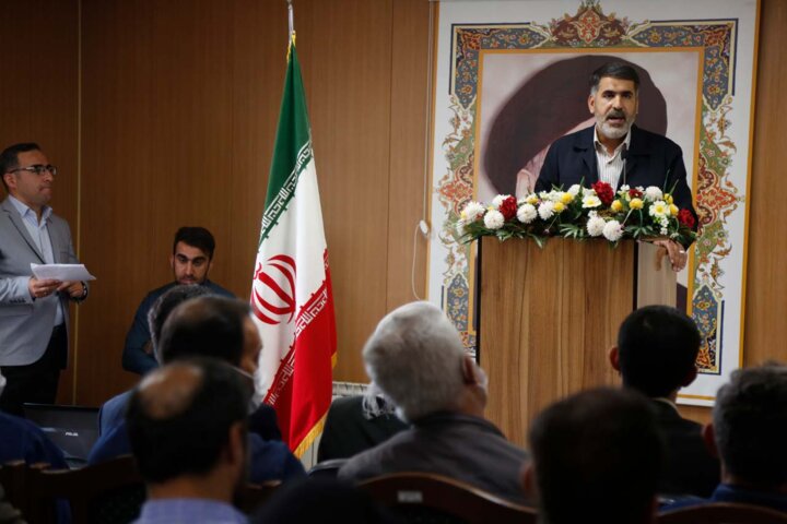 پیشرفت و توسعه کشور مرهون تلاش و همت کارگران است