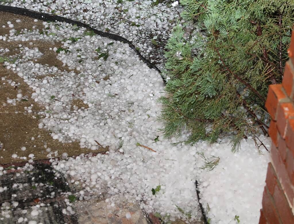 پیشبینی بارشهای رگباری و تگرگ در آذربایجانشرقی پیشبینی بارشهای رگباری و تگرگ در آذربایجانشرقی