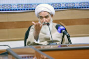 امام جمعه کرمانشاه: دولت تا حد توان به وضعیت معلمان رسیدگی کند