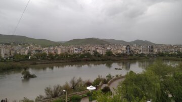 بارش باران، عیدی سقزی ها