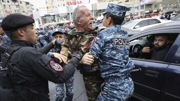 پلیس ارمنستان معترضان ضد دولتی را بازداشت کرد