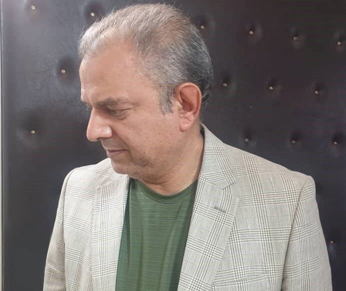 محمد بهمن بیگی بزرگ معلم ایل