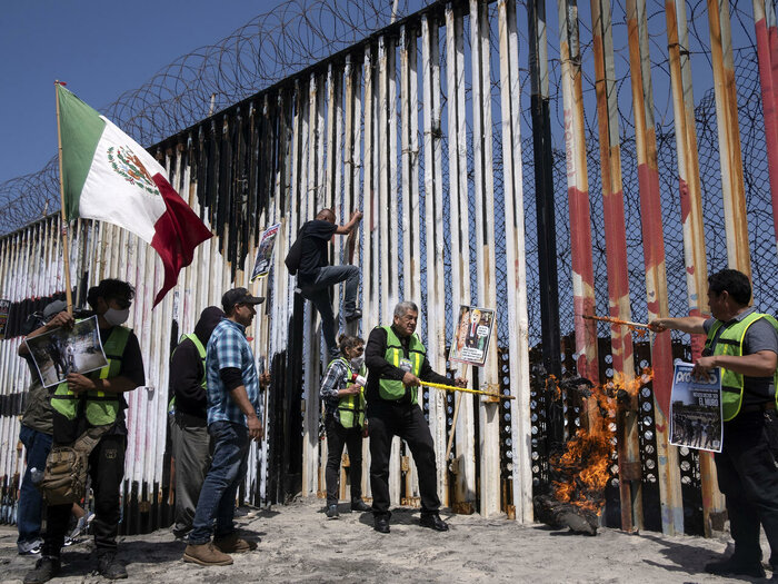 بحران مهاجران پشت مرزهای آمریکا؛ خیانت ساکن کاخ سفید به وعدهها