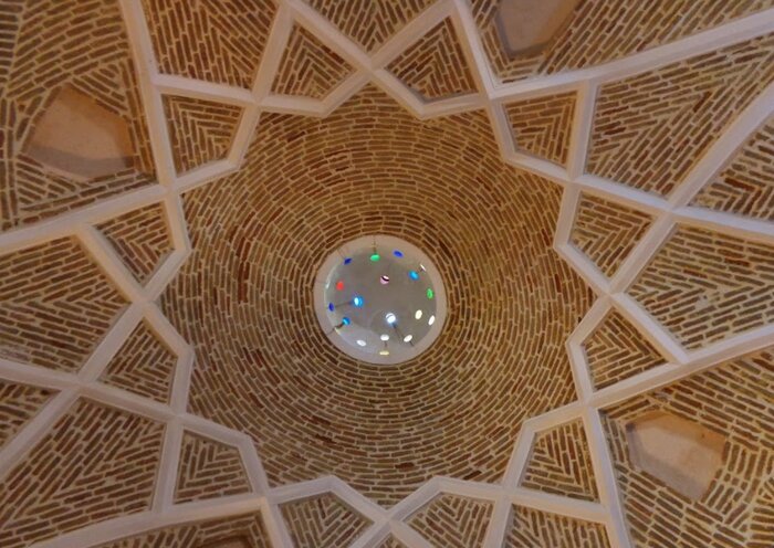 اینجا دیگر هیچ لُنگی زیر پای کسی پهن نمیشود